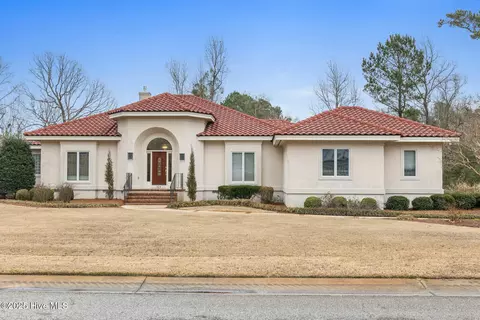 929 Arboretum Dr, Wilmington, NC 28405