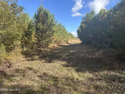 0000 N Queens Rd, Kinston, NC 28501