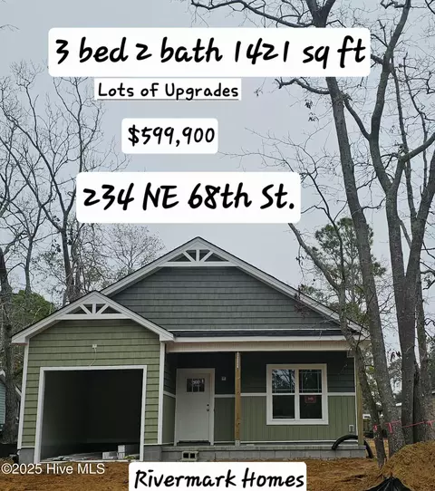 234 NE 68th St, Oak Island, NC 28465