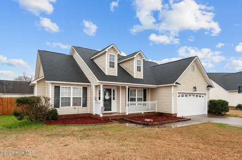 2404 Landru Ct, Winterville, NC 28590