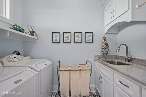 660 Mills Rd, Mount Olive, NC 28365 photo 25