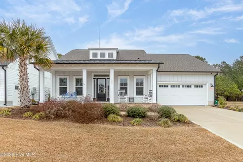 509 Moss Lake Ln, Holly Ridge, NC 28445