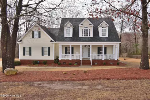730 Duck Pond Rd, Nashville, NC 27856