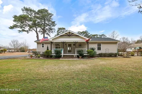 468 Knotts Island Rd, Knotts Island, NC 27950