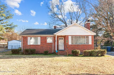 718 Jones Ave, Kinston, NC 28501