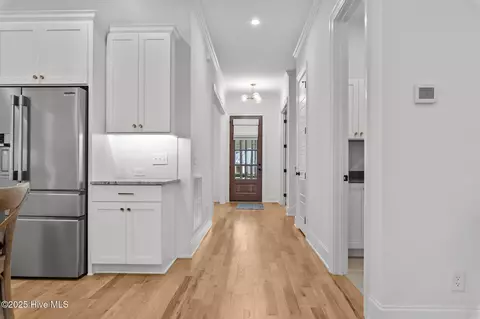 Entry Way - 106 Keswick Ln, Pinehurst, NC 28374 photo 3 of 4