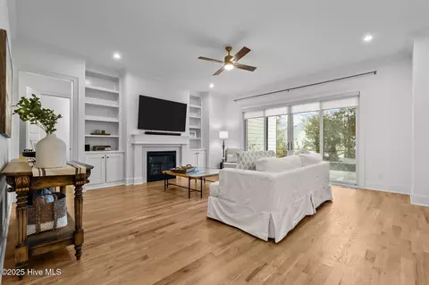Living - 106 Keswick Ln, Pinehurst, NC 28374 photo 1 of 3