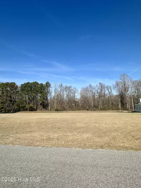 336 Schooner Landing Dr, Edenton, NC 27932