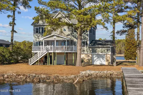 396 Queen Anne Dr, Bath, NC 27808