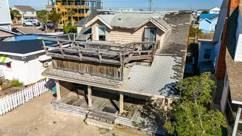 Exterior - 214 W Atlantic Blvd, Atlantic Beach, NC 28512 photo 2 of 5