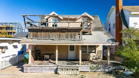 Exterior - 214 W Atlantic Blvd, Atlantic Beach, NC 28512 photo 1 of 5