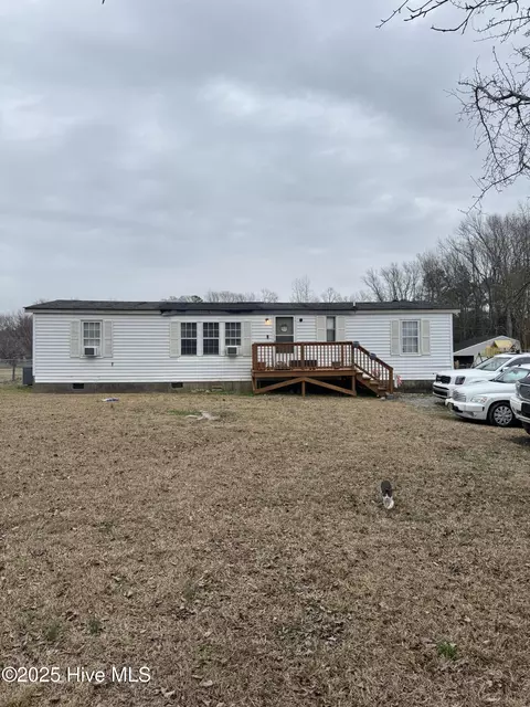 6362 Faith Baptist Church Rd, Pinetops, NC 27864