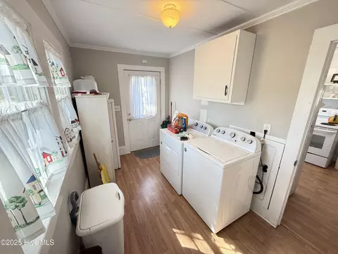 119 Second St, Calypso, NC 28325 photo 5