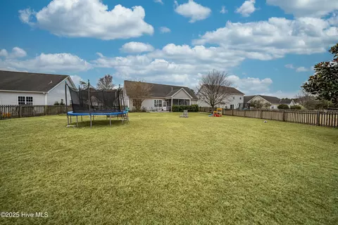 Exterior - 105 E Stockton Pl, Hampstead, NC 28443 photo 9 of 10