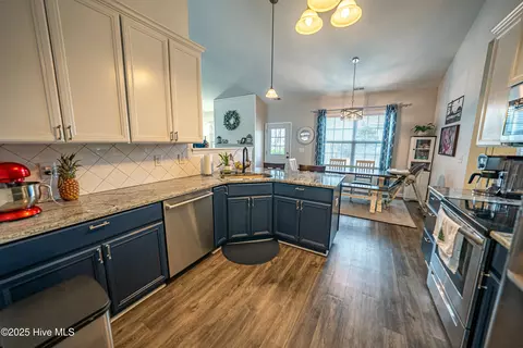 Kitchen - 105 E Stockton Pl, Hampstead, NC 28443 photo 3 of 3