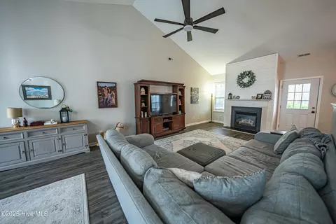 Living - 105 E Stockton Pl, Hampstead, NC 28443 photo 1 of 1