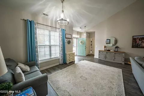 Entry Way - 105 E Stockton Pl, Hampstead, NC 28443 photo 2 of 2