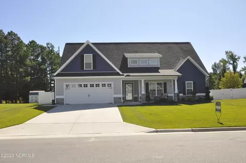 3823 E Baywood Ln, Greenville, NC 27834