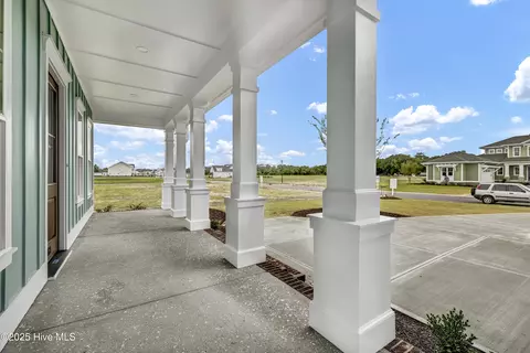 362 Planters Walk, Hampstead, NC 28443 photo 4