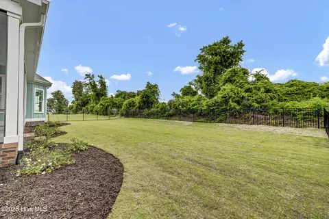 362 Planters Walk, Hampstead, NC 28443 photo 7