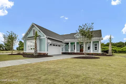 362 Planters Walk, Hampstead, NC 28443 photo 2