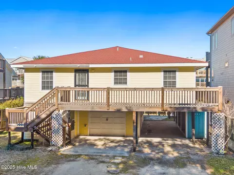 978 Gaye Ave, Topsail Beach, NC 28445