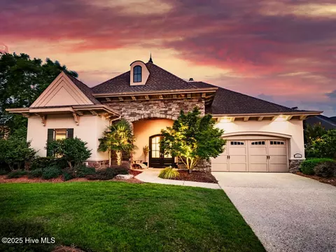 1401 S Moorings Dr, Wilmington, NC 28405