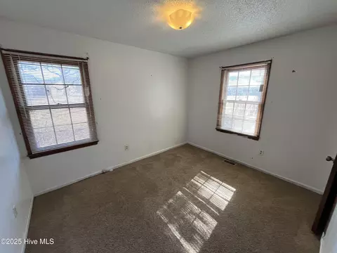 833 Ward St, Smithfield, NC 27577 photo 11