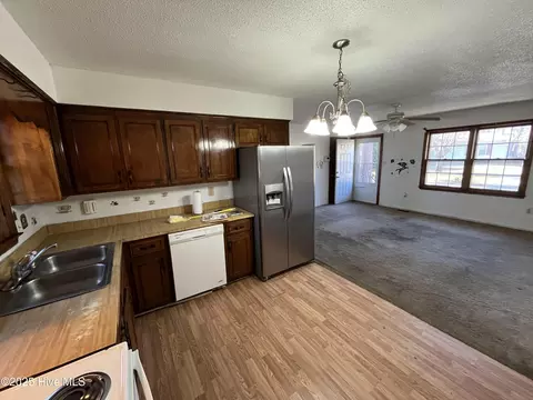 833 Ward St, Smithfield, NC 27577 photo 6