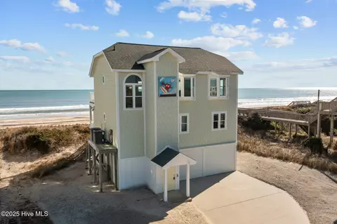 3850 Island Dr, North Topsail Beach, NC 28460