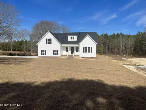 101 Persimmon Dr, New Bern, NC 28562 photo 2