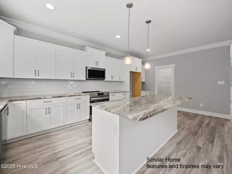 300 E Ivybridge Dr, Hubert, NC 28539 photo 7