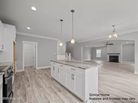 300 E Ivybridge Dr, Hubert, NC 28539 photo 8