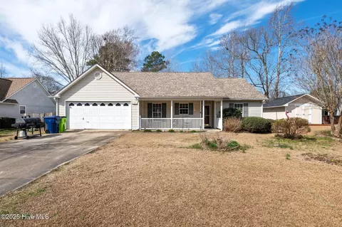 111 Lee K Allen Dr, Havelock, NC 28532