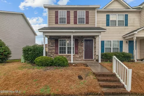 27 E Doris Ave #201, Jacksonville, NC 28540