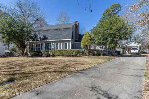 141 Coke Pl, Jacksonville, NC 28546