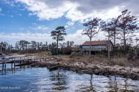 342 Cahoon Rd, Manns Harbor, NC 27953