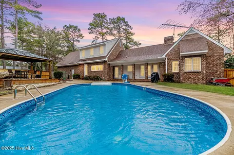 Exterior - 445 SE Lake Forest Dr, Pinehurst, NC 28374 photo 4 of 5