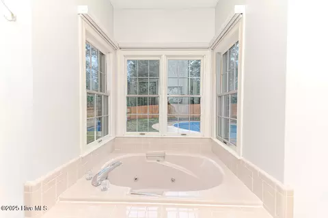 Bath - 445 SE Lake Forest Dr, Pinehurst, NC 28374 photo 5 of 8