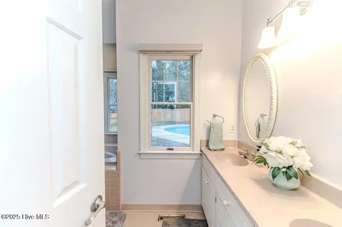 Bath - 445 SE Lake Forest Dr, Pinehurst, NC 28374 photo 2 of 8
