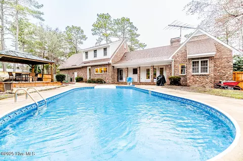 Exterior - 445 SE Lake Forest Dr, Pinehurst, NC 28374 photo 5 of 5