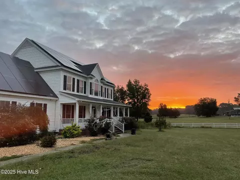 7274 Perry Rd, Bailey, NC 27807 photo 2