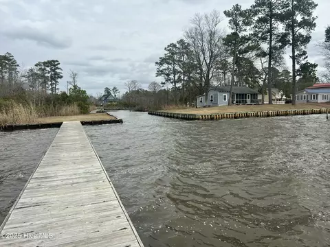 292 Loggerhead Ct, Washington, NC 27889 photo 14
