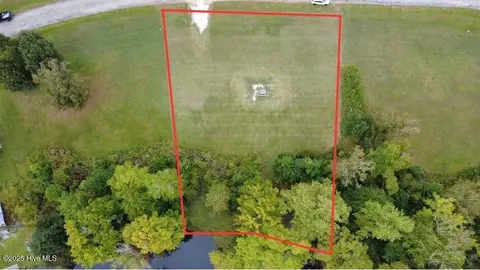 292 Loggerhead Ct, Washington, NC 27889 photo 2