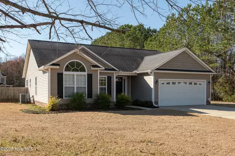 481 Patsy Dr, Greenville, NC 27858 photo 3