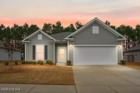 7335 Bellacroft Dr, Leland, NC 28451