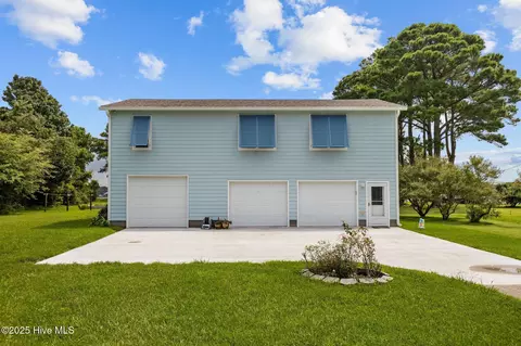 255 Sleepy Point Rd, Gloucester, NC 28528 photo 2