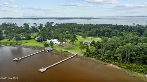 255 Sleepy Point Rd, Gloucester, NC 28528 photo 4