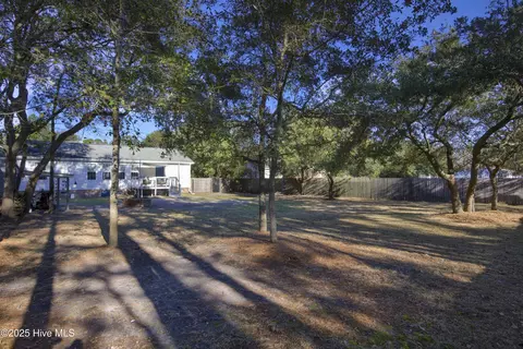 104 Sunset Ct, Hampstead, NC 28443 photo 31
