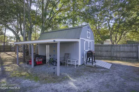 104 Sunset Ct, Hampstead, NC 28443 photo 30